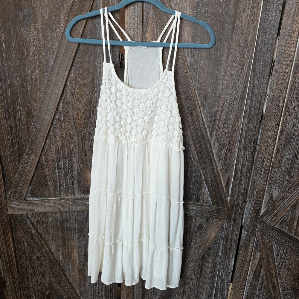 Maurices‎ Dress Women's Size Medium White Sundress Embroidered Floral Tank